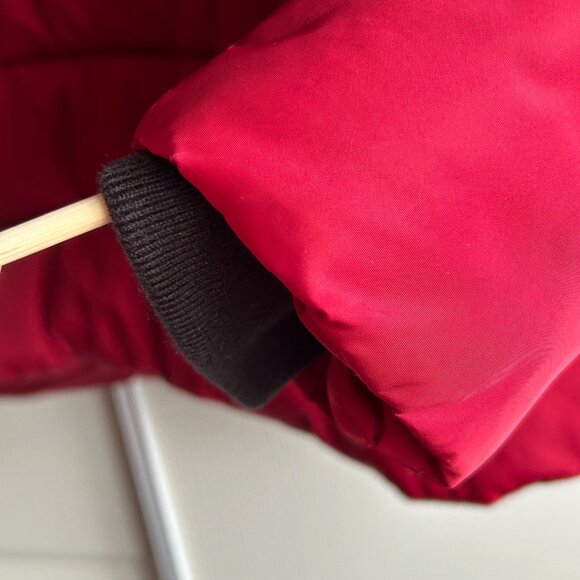 DKNY Quilted Puffer Jacket, Women's Size Medium in Wine Red - Picture 8 of 12